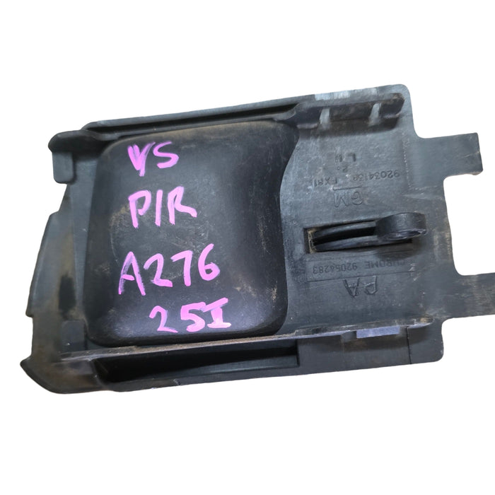 A276 - VS HOLDEN COMMODORE SEDAN - Internal Door Handle (PASSENGER'S REAR) TRIM CODE: #25i