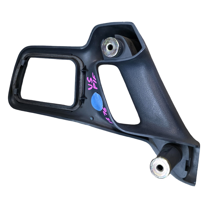 A276 - VS HOLDEN COMMODORE SEDAN - Doorcard Pull Handle (PASSENGER'S FRONT) TRIM CODE: #25i
