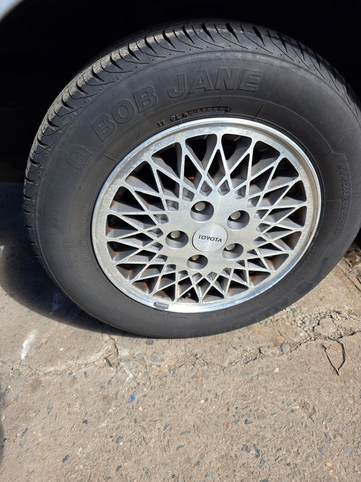 A281 - VN / Toyota Lexcen  V6 Buick LG2 MD8, Auto 208,XXXkms Paint Code #J013 ASTROID SILVER