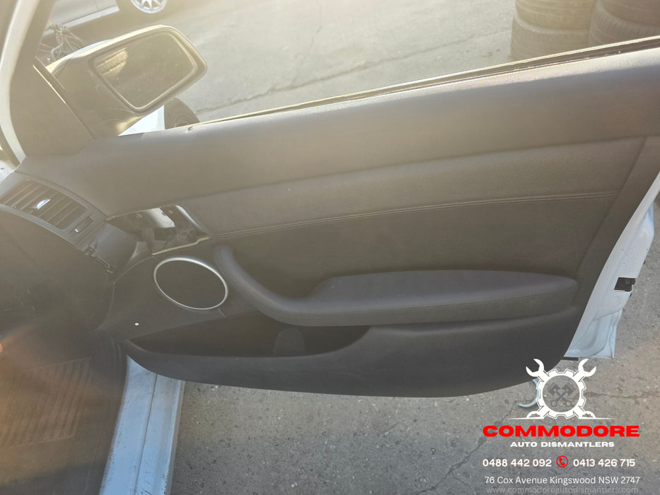 A284 - VE Holden Commodore Ute - Internal Door Handle - DRIVER'S FRONT