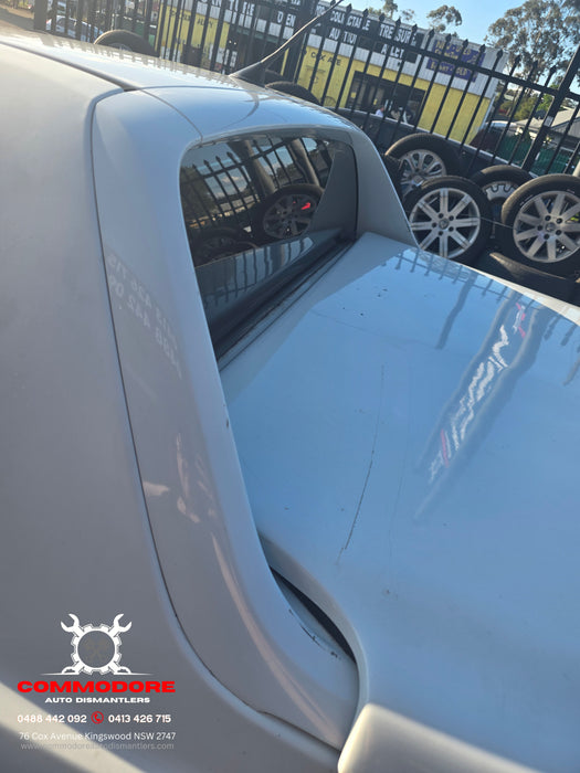 A284 - VE Holden Commodore Ute - UTE Hard Cover - HERON WHITE #679F