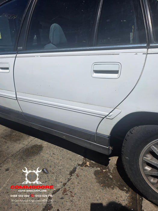 A283 - VS Holden Statesman - Rear Door - PASSENGERS REAR - ALASKAN WHITE #J064