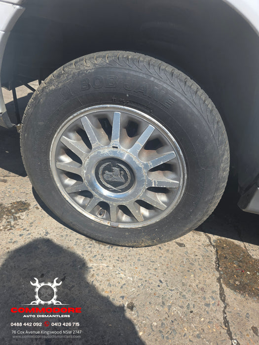 A283 - VS Holden Statesman - Wheels with Centre Caps 15" - SET of 5