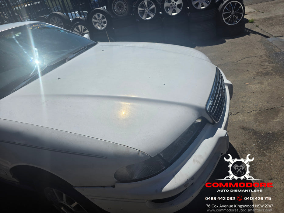 A283 - VS Holden Statesman - Bonnet & Front Grille - ALASKAN WHITE #J064