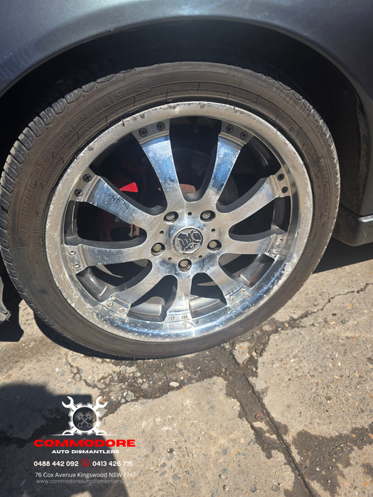 A285 - WK / Holden Statesman V6 LN3 M30, Auto 287,XXXkms Paint Code #697k Tiger Mica
