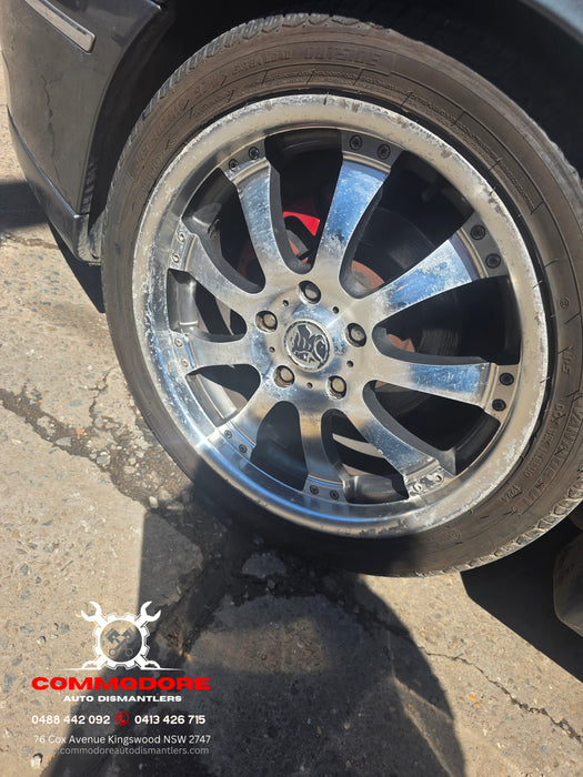 A285 - WK / Holden Statesman V6 LN3 M30, Auto 287,XXXkms Paint Code #697k Tiger Mica