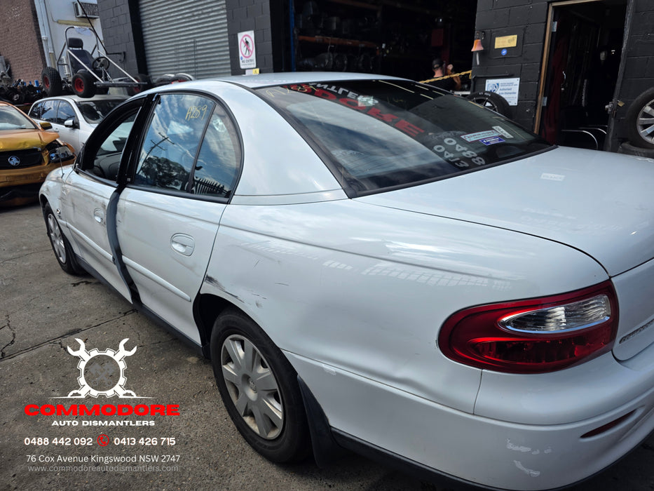 A289 - VX Holden Commodore Acclaim Sedan - Bootlid with Garnish Heron White Paint Code #J073
