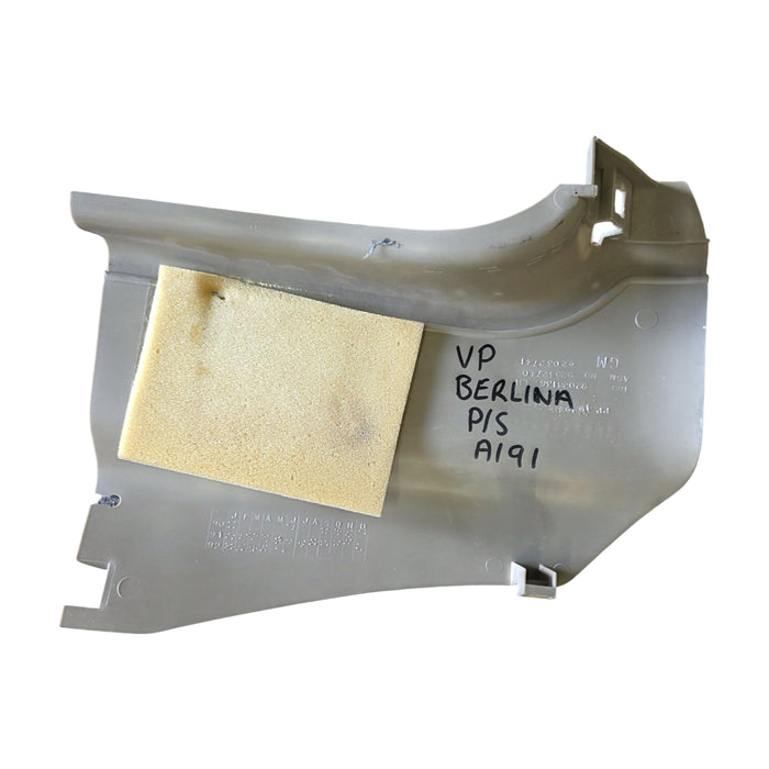 A191 - VP HOLDEN COMMODORE SEDAN - Kick Panel DRIVERS SIDE Classic Beige Trim #62i