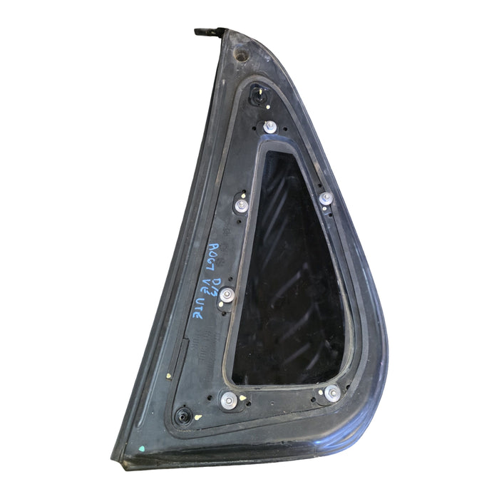 A067 - VE/VF HOLDEN COMMODORE UTILITY - QUATER WINDOW GLASS - DRIVER'S SIDE