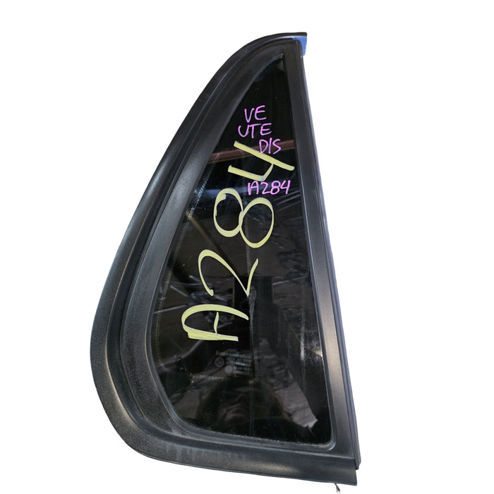 A284 - VE/VF HOLDEN COMMODORE UTILITY - QUATER WINDOW GLASS - DRIVER'S SIDE