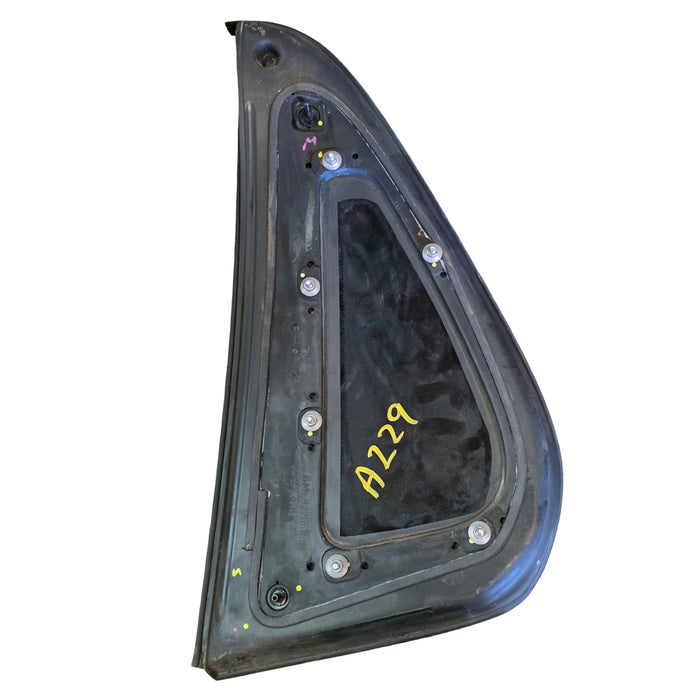 A229 - VE/VF HOLDEN COMMODORE UTILITY - QUATER WINDOW GLASS - DRIVER'S SIDE