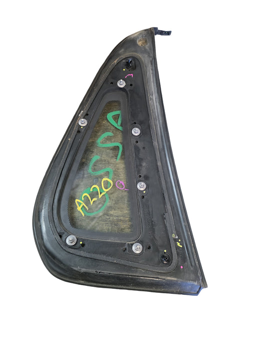 A220 - VE/VF HOLDEN COMMODORE UTILITY - QUATER WINDOW GLASS - PASSENGER'S SIDE