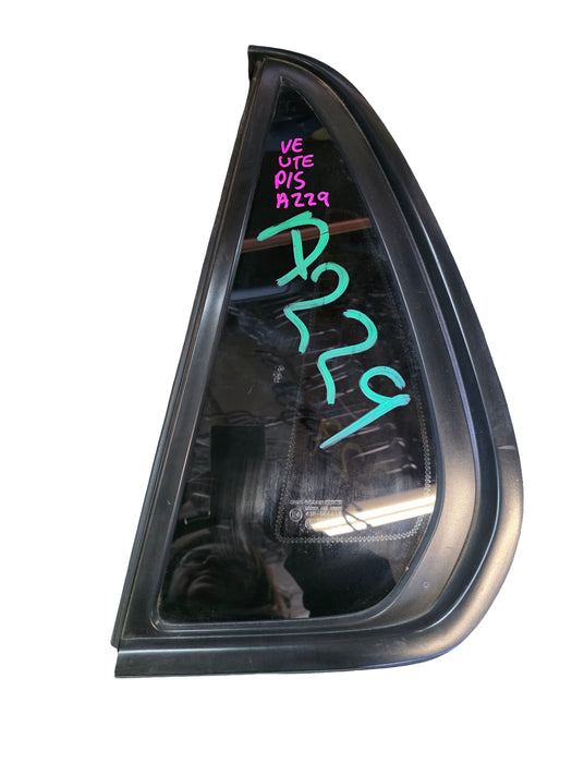 A229 - VE/VF HOLDEN COMMODORE UTILITY - QUATER WINDOW GLASS - PASSENGER'S SIDE