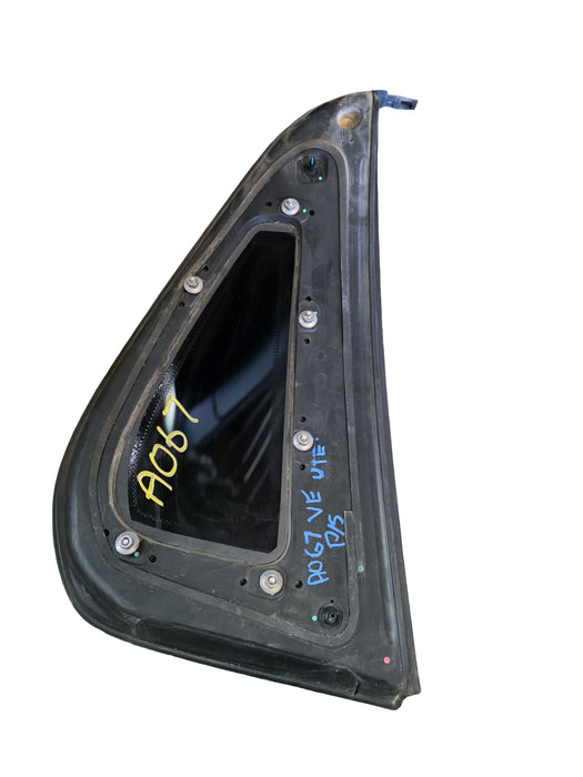 A067 - VE/VF HOLDEN COMMODORE UTILITY - QUATER WINDOW GLASS - PASSENGER'S SIDE