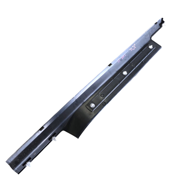 VF001 - VF Holden Calais V / Drivers Side Front Door Sill Scuff Trim