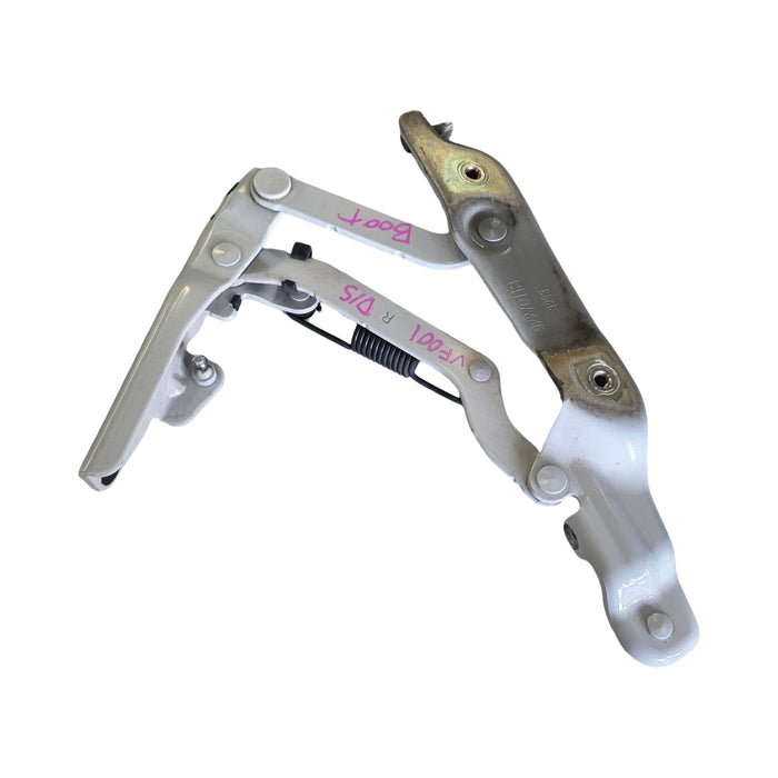 VF001 - VF Holden Calais V Sedan - Drivers Side Boot Hinge