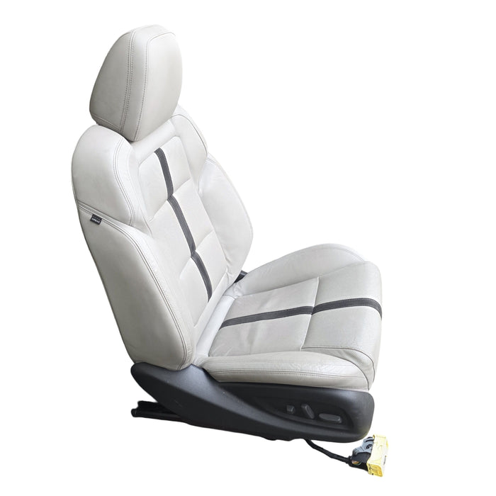 VF001 - VF Holden Calais V Sedan - IVORY Perforated Leather front Seats (pair)