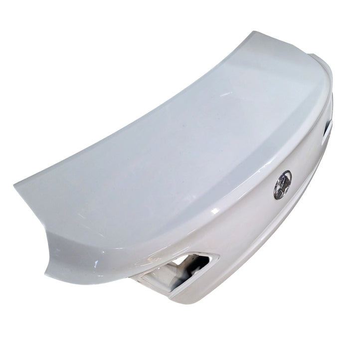 VF001 - VF Holden Calais V Sedan - Bootlid with Holden Badge Heron White #679F