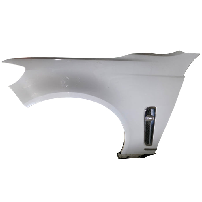 VF001 - VF Holden Calais V Sedan - Passenger Guard with guard blinker Heron White #679F