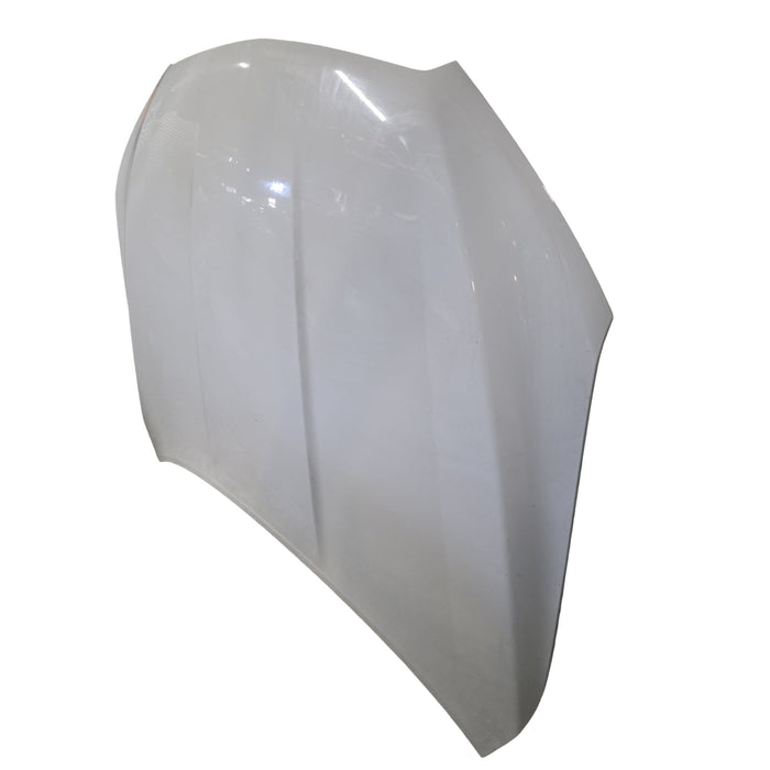 VF001 - VF Holden Calais V Sedan - Bonnet Heron White #679F