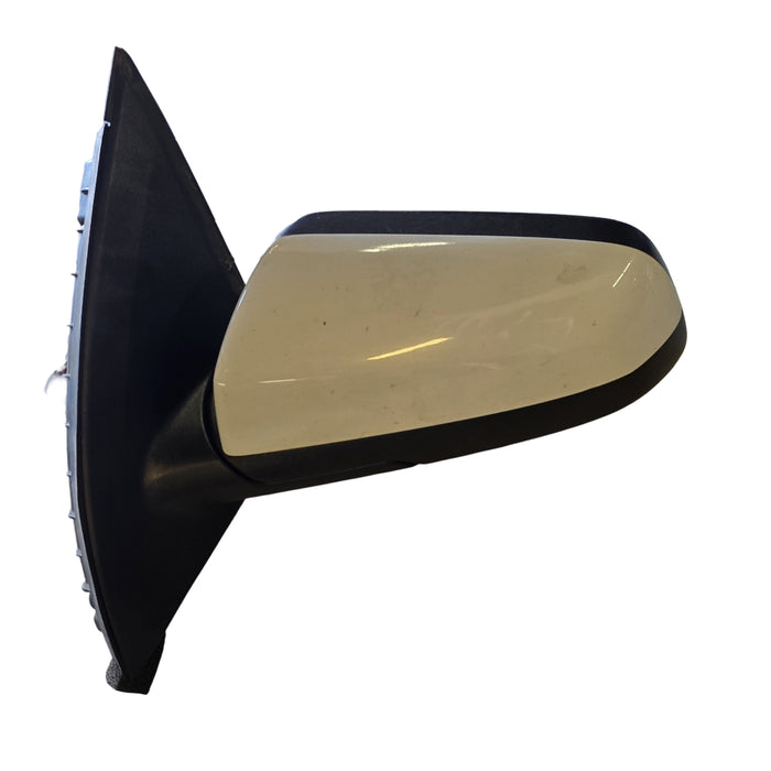 VF001 - VF Holden Calais V Sedan - Passenger Side Mirror Heron White #679F