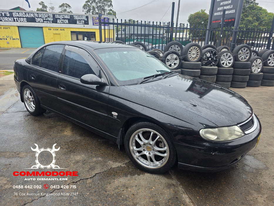 A293 - VX / Holden Berlina V6 LN3 Ecotec M30, Auto 211,XXXkms Paint Code #k025 Phantom Black