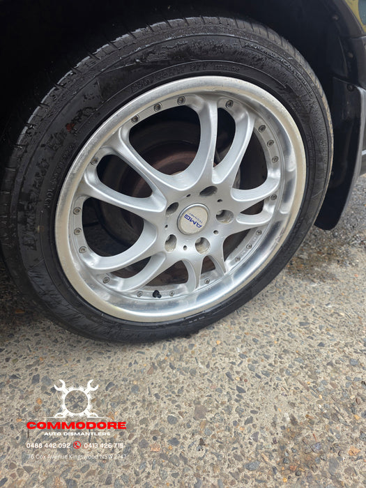 A293 - VX / Holden Berlina V6 LN3 Ecotec M30, Auto 211,XXXkms Paint Code #k025 Phantom Black