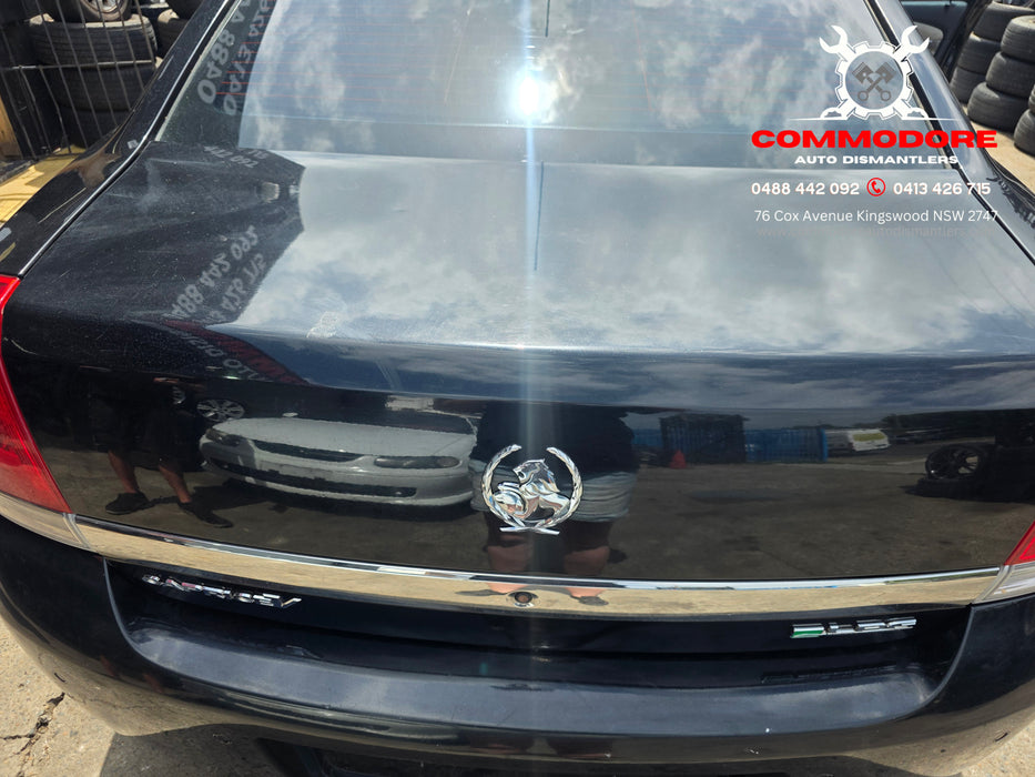 A295 - WN Holden Statesman V6 LWR Gas Motor MYA, Auto 136,XXXkms Paint Code #790F Phantom Black