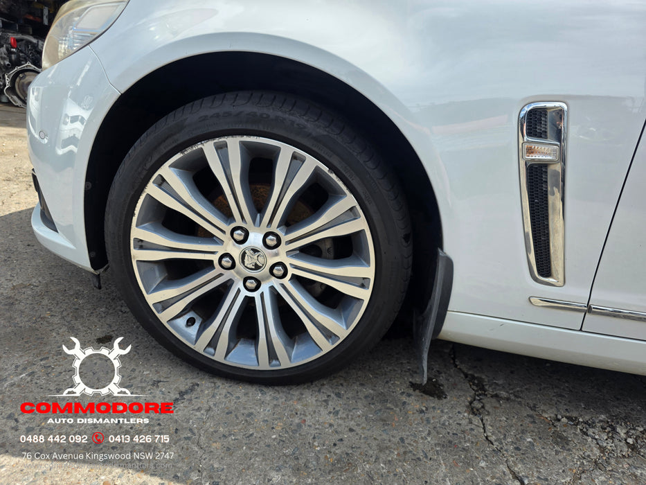 A296 - VF Holden Calais Sedan - Set of 5 Genuine Holden Calais 19" Wheels 245/40 R19