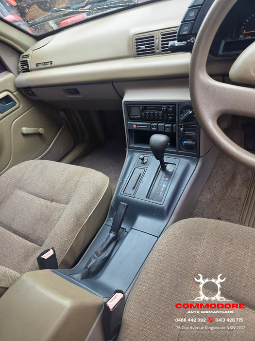 A292 - VP Holden Commodore SEDAN - Gear Shifter / Selector Rod V6 AUTOMATIC