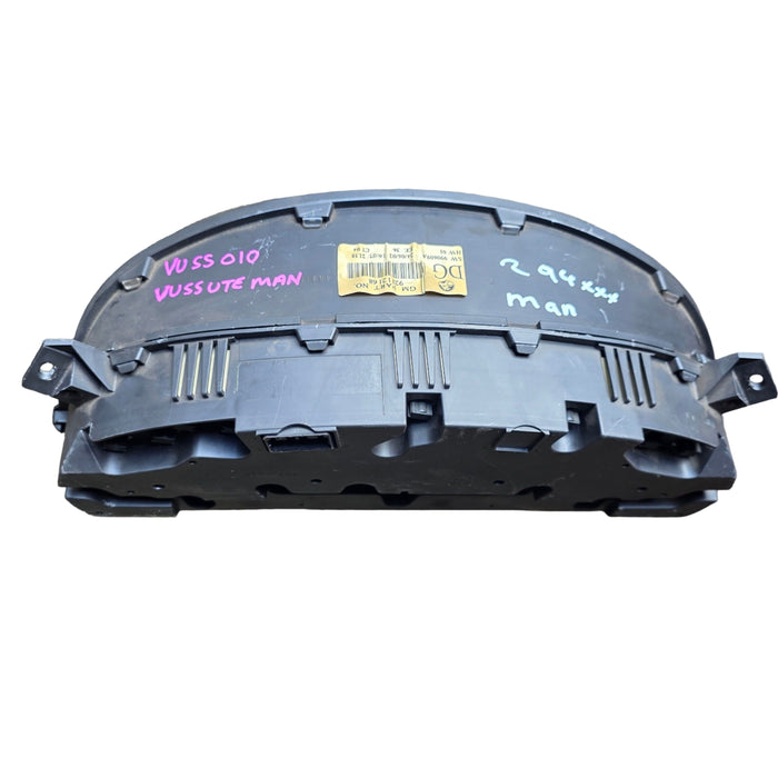 VUSS010 - VU Holden Commodore Utility - Cluster V8 MANUAL LS1 - 294, xxxkms "DG"