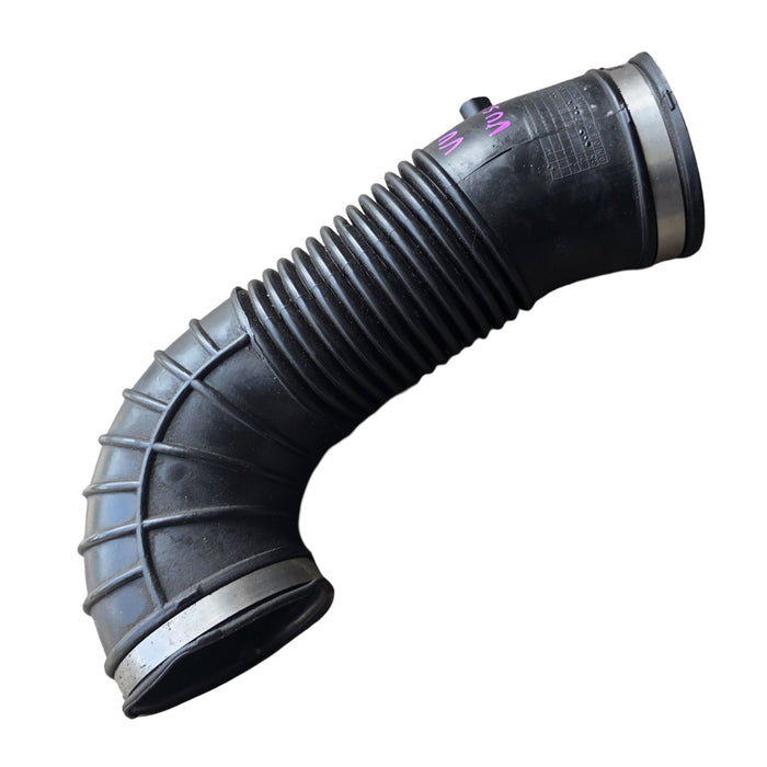 VUSS - VU Holden Commodore Utility - Air Intake Pipe V8 MANUAL LS1