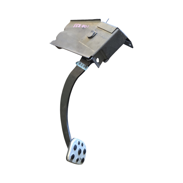 SSZ001 - VZ SS Holden Commodore Utility - Clutch Pedal V8 MANUAL - GENUINE