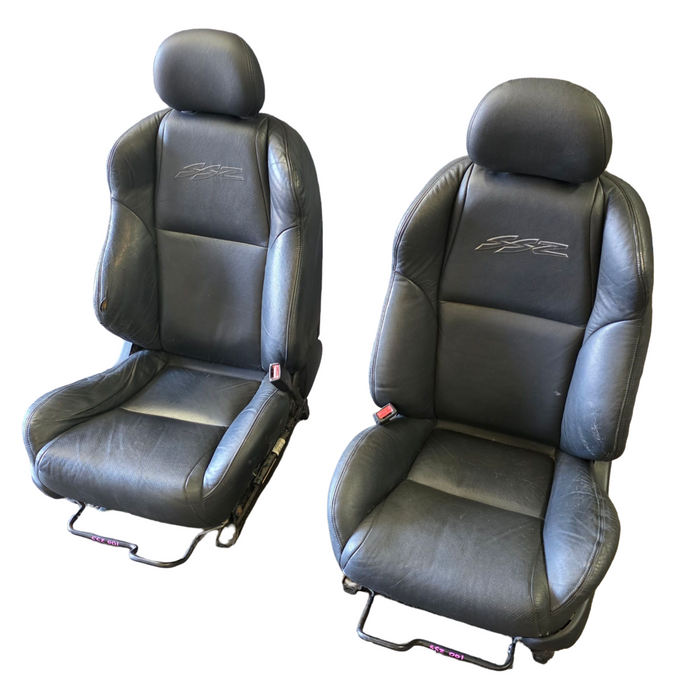 SSZ001 - VZ SS Holden Commodore Utility - SSZ Leather Front Seat (PAIR) - TRIM #81i