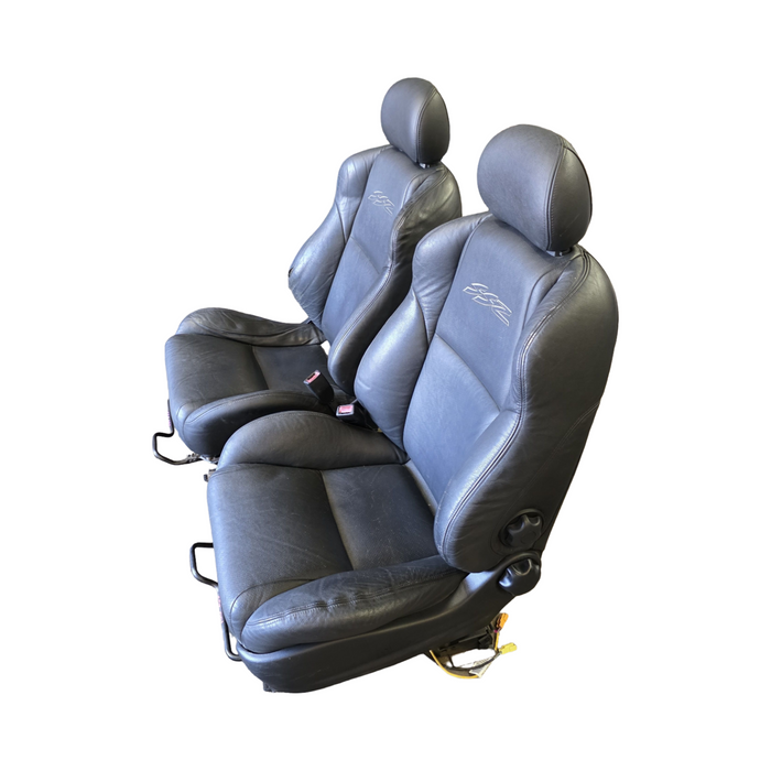 SSZ001 - VZ SS Holden Commodore Utility - SSZ Leather Front Seat (PAIR) - TRIM #81i