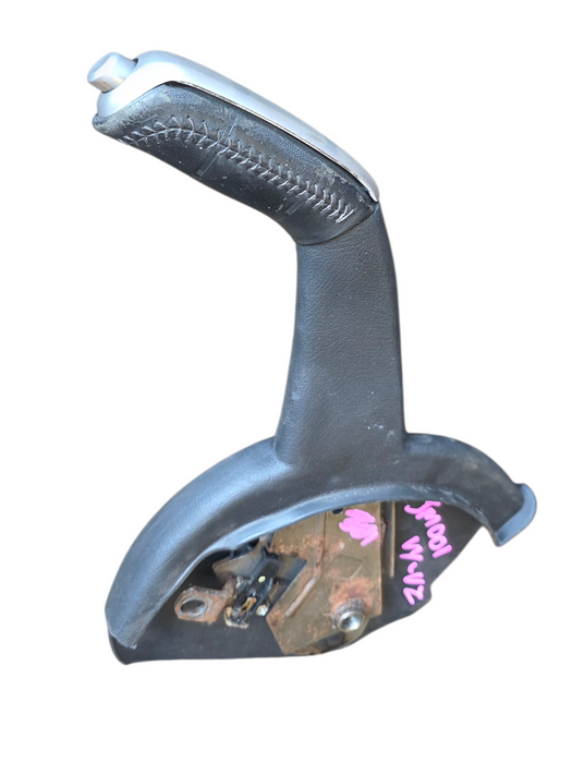 JM001 - VY/VZ Holden Commodore - Leather Handbrake Lever