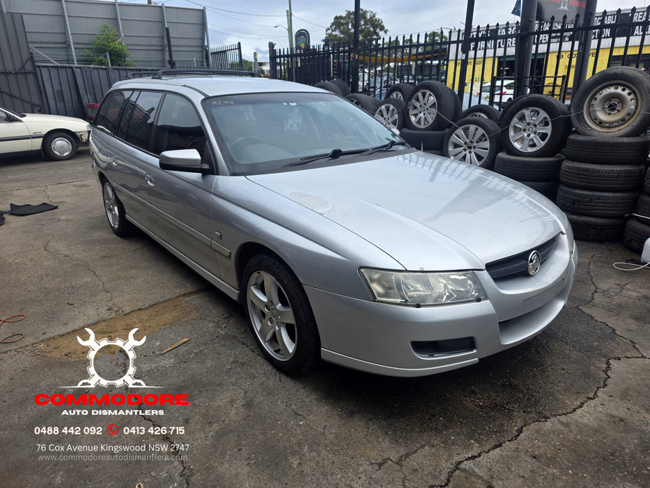 A299 - VZ Holden Equipe V6 LEO Ecotec M30, Auto 198,XXXkms Paint Code #636R Nitrate Silver