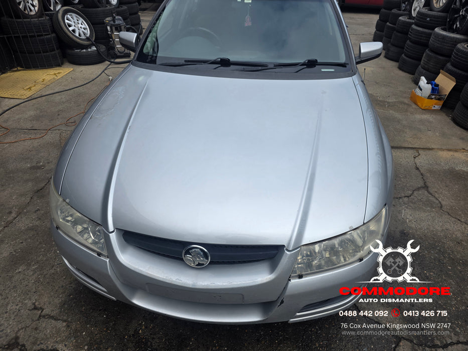 A299 - VZ Holden Equipe V6 LEO Ecotec M30, Auto 198,XXXkms Paint Code #636R Nitrate Silver
