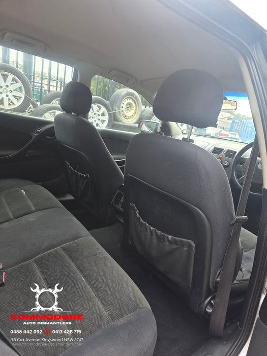 A299 - VZ Holden Equipe V6 LEO Ecotec M30, Auto 198,XXXkms Paint Code #636R Nitrate Silver