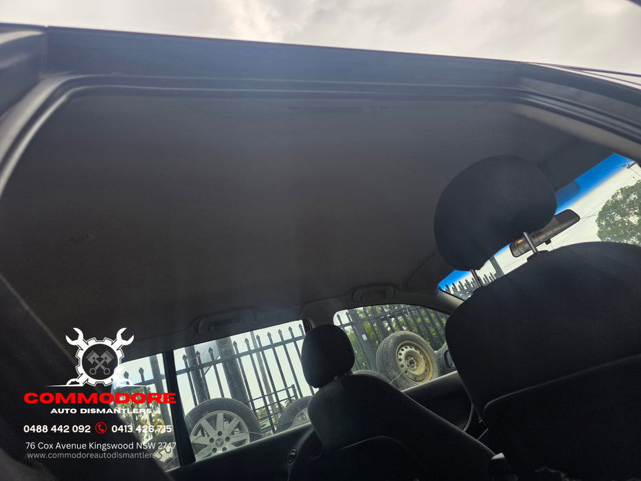A299 - VZ Holden Equipe V6 LEO Ecotec M30, Auto 198,XXXkms Paint Code #636R Nitrate Silver