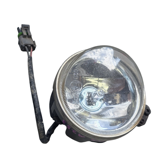 A253 - VZ Holden Crewman - Fog Light Drivers Side - CLEAR