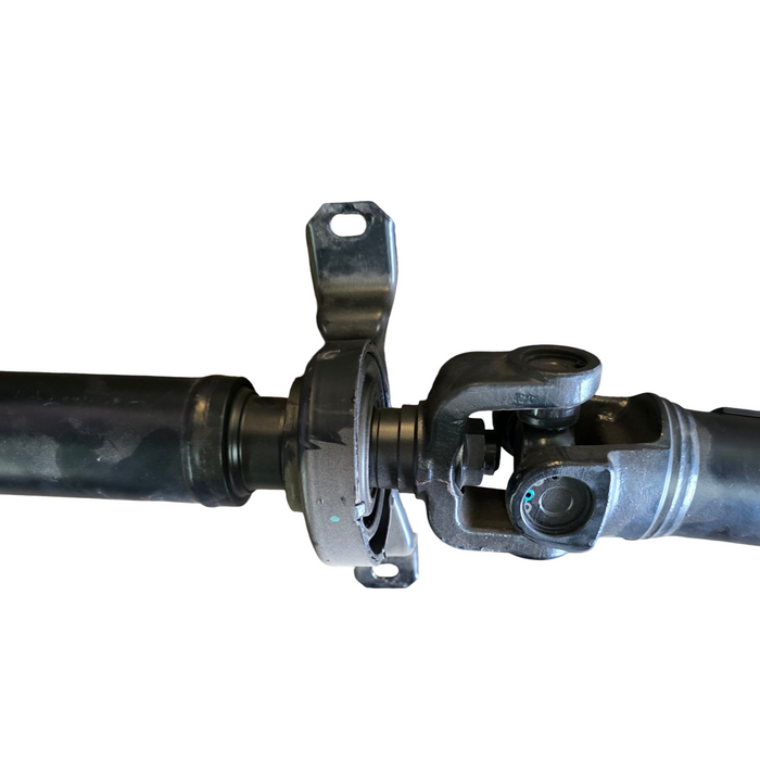 vz001 - VZ Holden Commodore / Berlina Wagon - V8 LS1 Auto Tailshaft