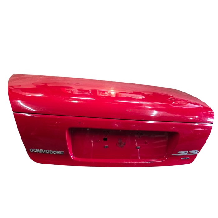 VXSS001 - VX SS HOLDEN COMMODORE - Bootlid with Garnish and Badges - STING RED #687F