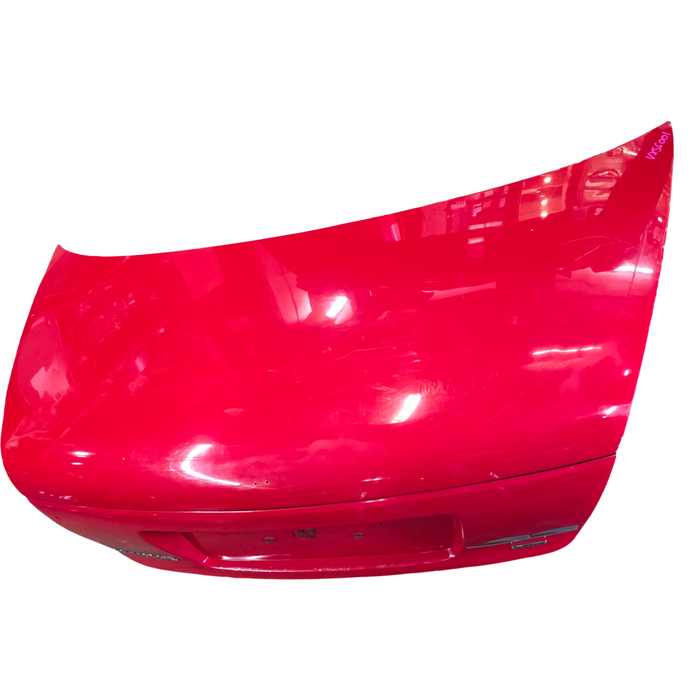 VXSS001 - VX SS HOLDEN COMMODORE - Bootlid with Garnish and Badges - STING RED #687F