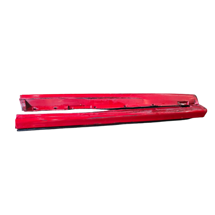 VXSS001 - VX SS HOLDEN COMMODORE SEDAN - Sideskirt (PAIR) - STING RED #687F