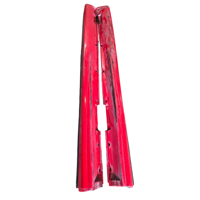VXSS001 - VX SS HOLDEN COMMODORE SEDAN - Sideskirt (PAIR) - STING RED #687F