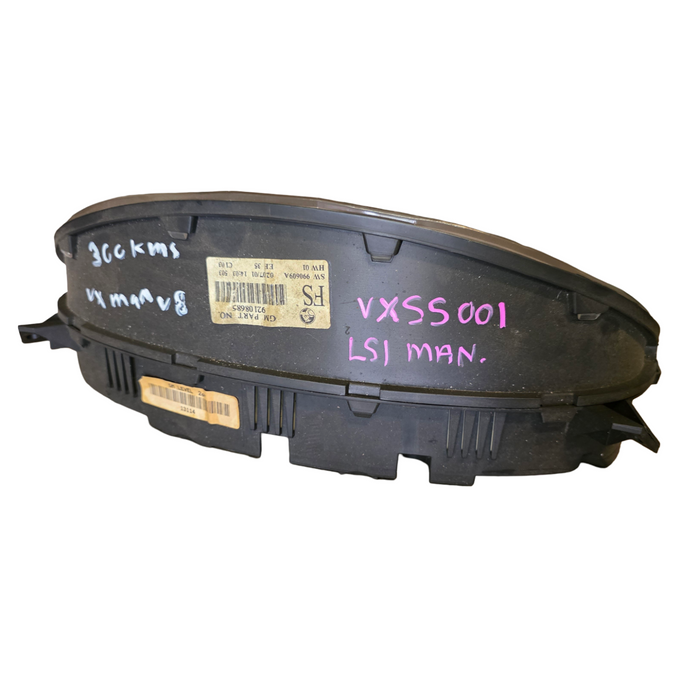 VXSS001 - VX SS HOLDEN COMMODORE - LS1 V8 Cluster MANUAL - 300, XXXkms - P/N: #92108685