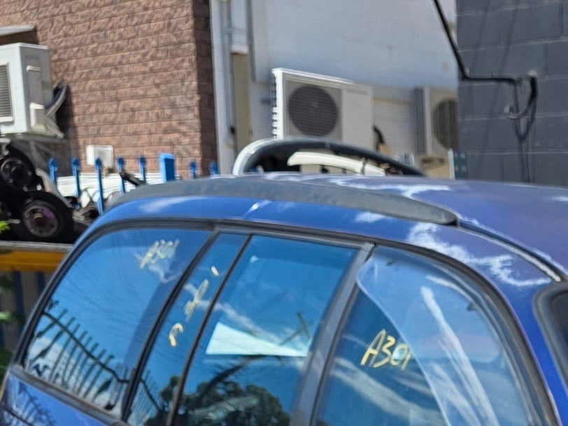 A301 - VT HOLDEN COMMODORE WAGON - Roof Rack Rail