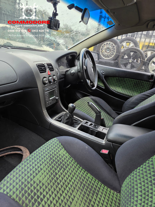 a297 - VY Holden Commodore S-Pack V6 - Glovebox Bracket