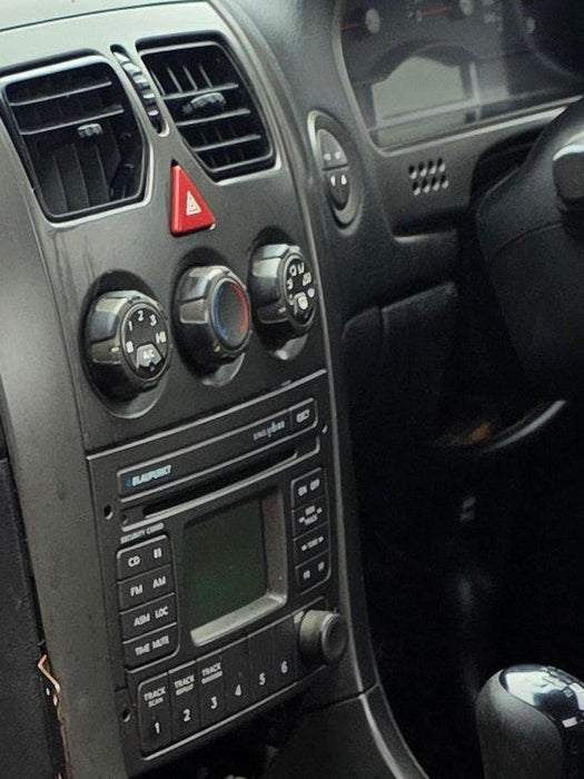 A303 - VZ Holden ONE TONNER Utility - Climate Control Panel